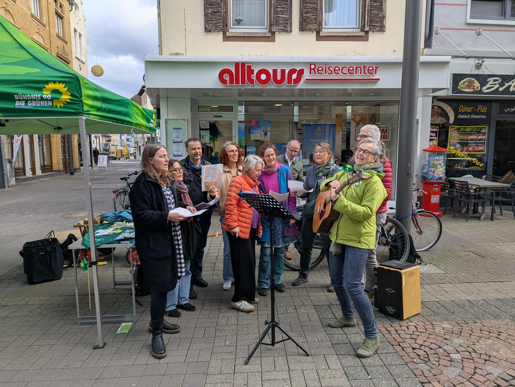 Grüne im Wahlkreis 17 und 18 gehen neue Wege: Wahlkampf mit Musik feiert Premiere